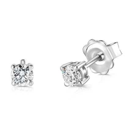 Diamonds studs earrings